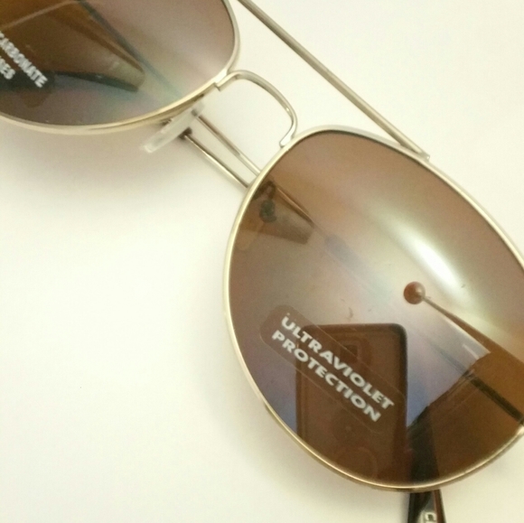 Sunglasses, Classic Classy Aviators, UV, Poly - Picture 3 of 4